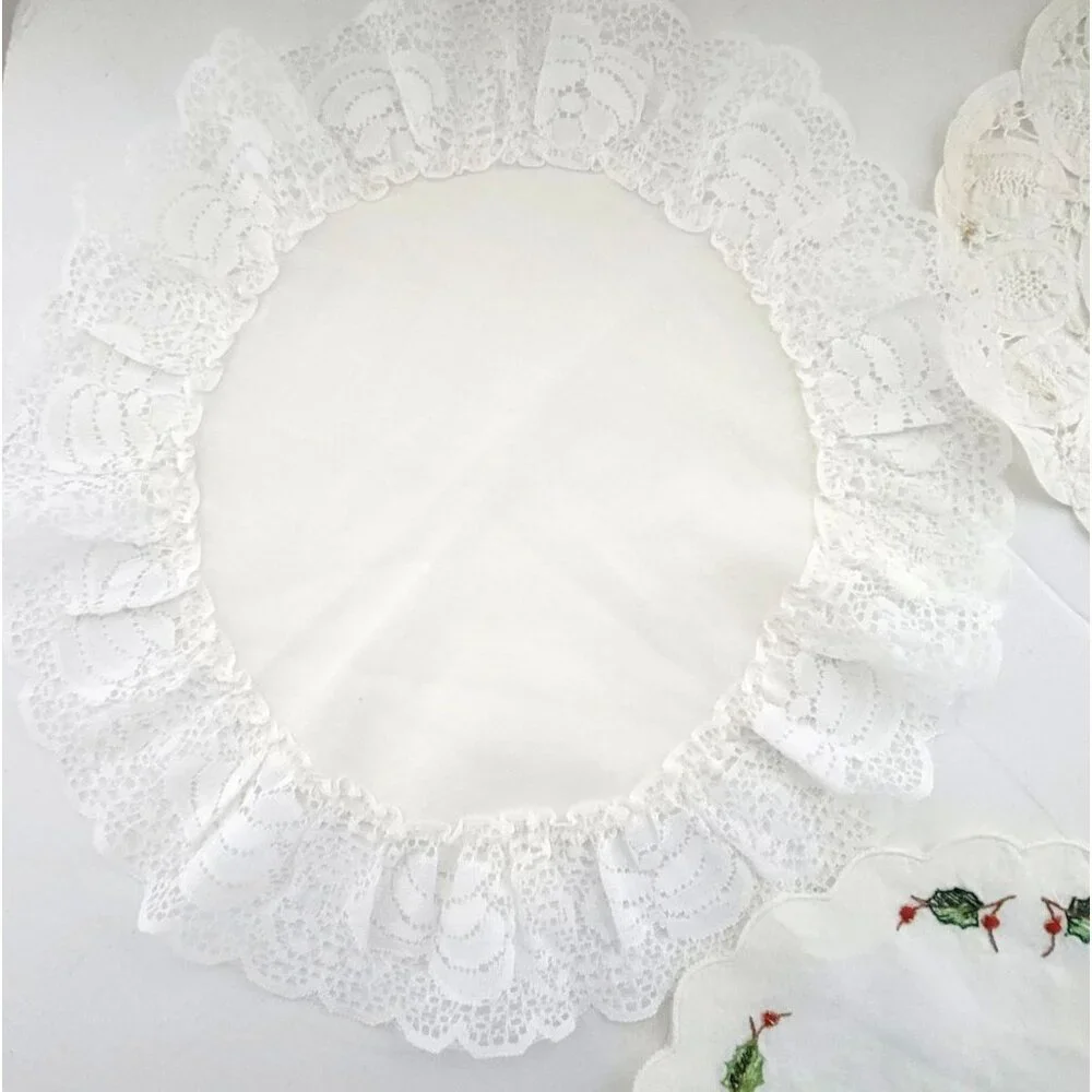 Vintage Doilies Lot of 4 Christmas Holiday Doilies 8.5